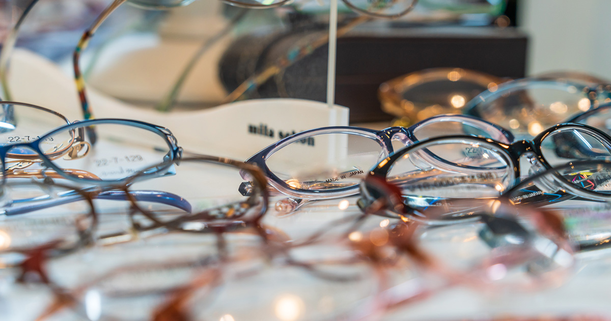 メガネの選び方が知りたい…。顔タイプごとにおすすめのフレームを紹介